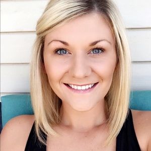 Meet your Posher, Mallory